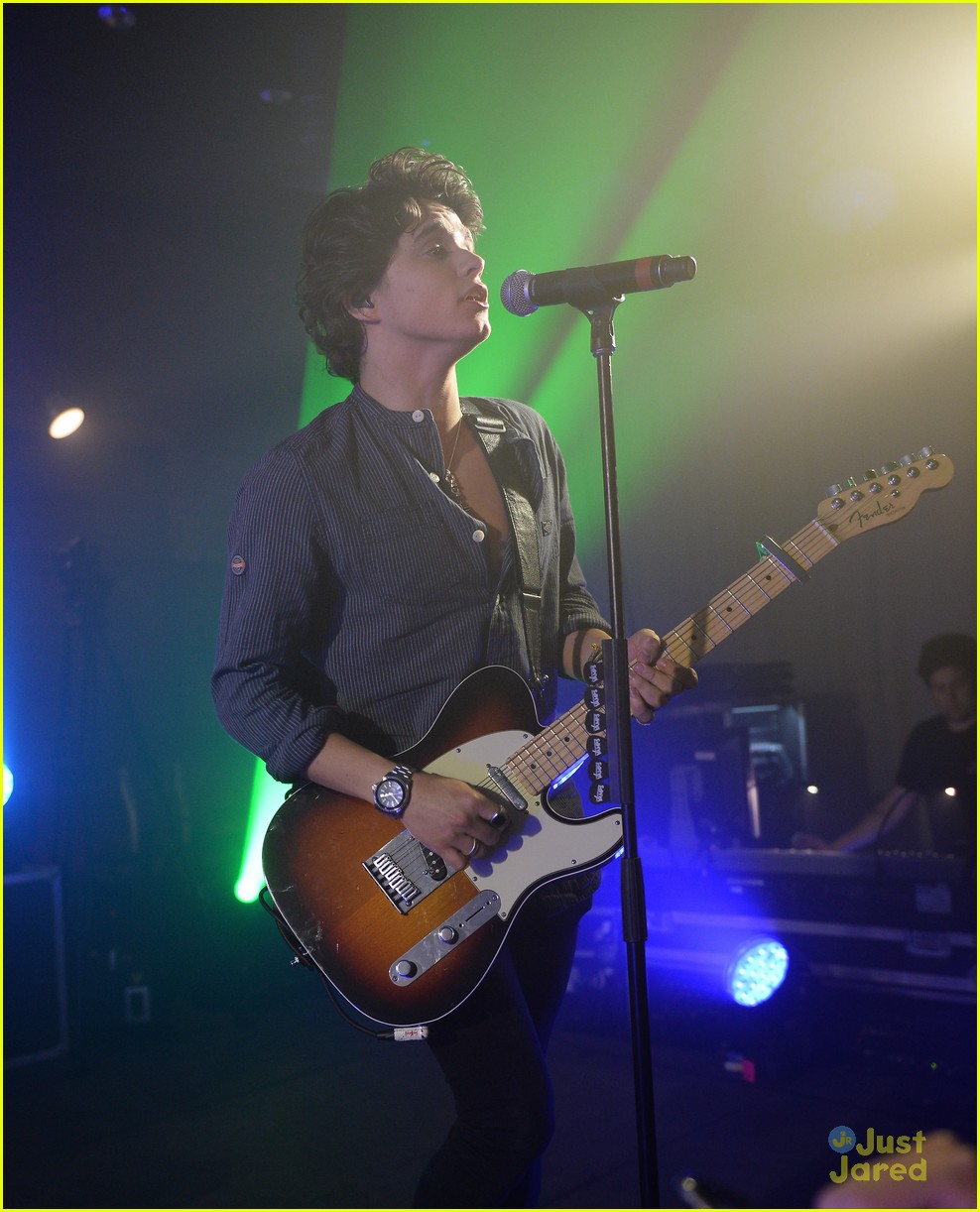 The Vamps Play Secret Gig While Connor Ball Had First Physical Therapy Session After Knee Surgery