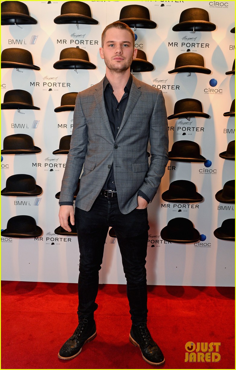 Jeremy Irvine & Lucky Blue Smith Celebrate Mr Porter's Fifth Birthday!