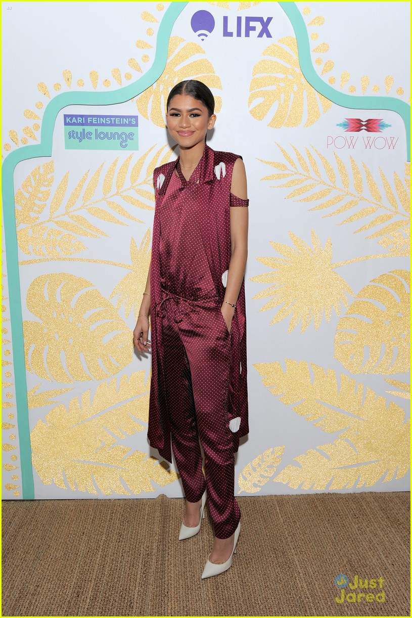 Bella Thorne Reportedly Buying Home With Gregg Sulkin