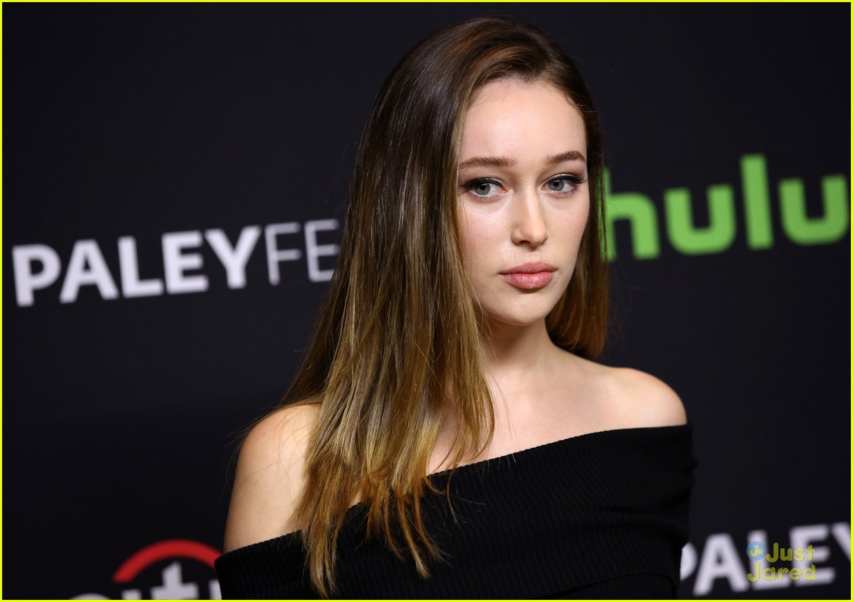 Alycia Debnam-Carey Makes First Appearance at PaleyFest Since Lexa's 'The 100' Death