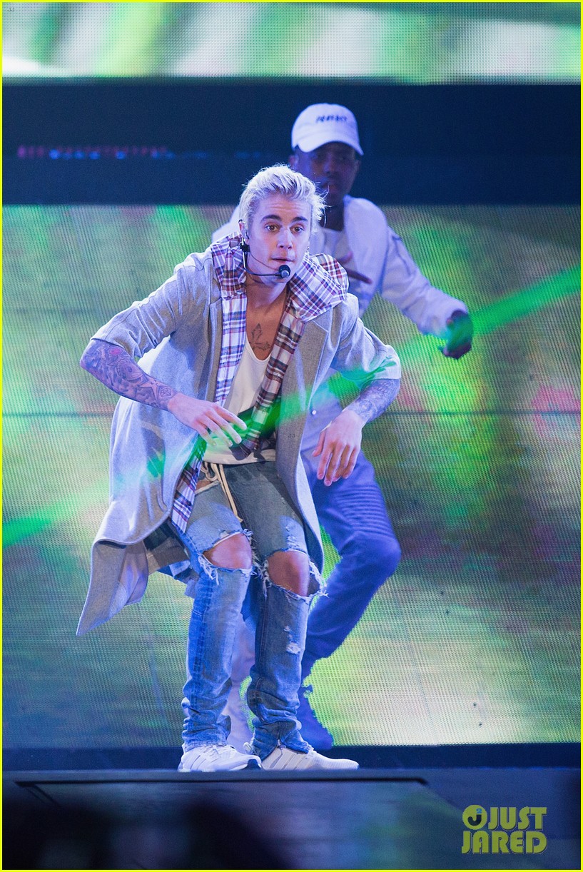 Justin Bieber Begins 'Purpose World Tour' in Seattle - Peep the Complete Set List!