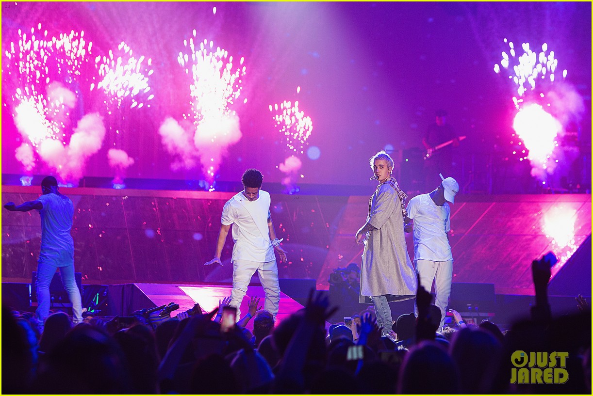 Justin Bieber Begins 'Purpose World Tour' in Seattle - Peep the Complete Set List!