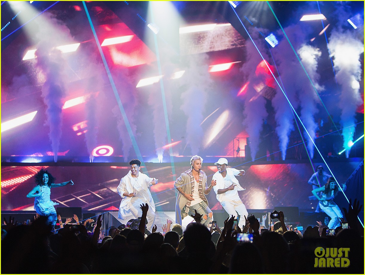 Justin Bieber Begins 'Purpose World Tour' in Seattle - Peep the Complete Set List!