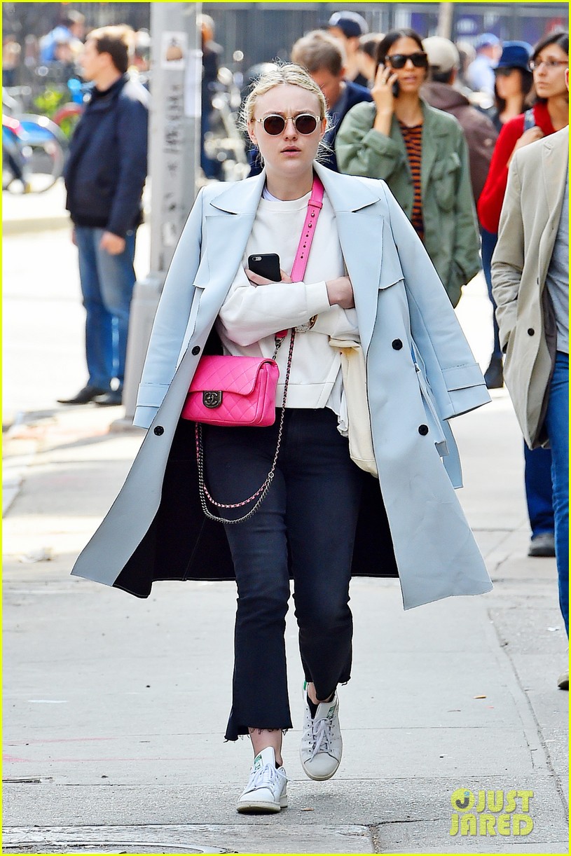 Dakota Fanning Introduces Dog Lewellen on Instagram