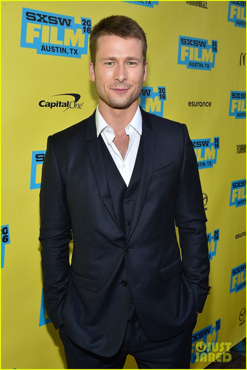 Zoey Deutch & Tyler Hoechlin Premiere 'Everybody Wants Some' at SXSW!