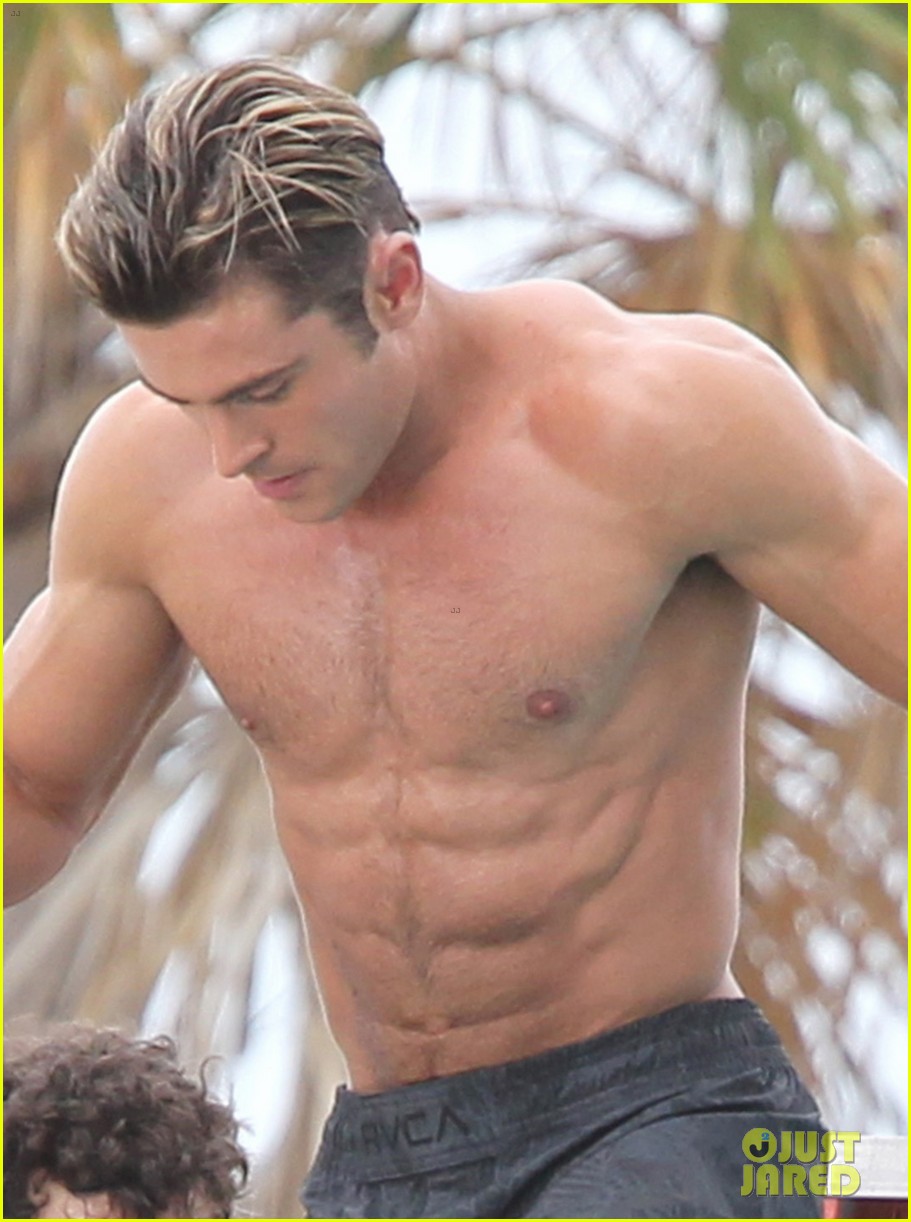 Zac Efron Is The Hottest Shirtless Lifeguard for 'Baywatch' Action Scene!