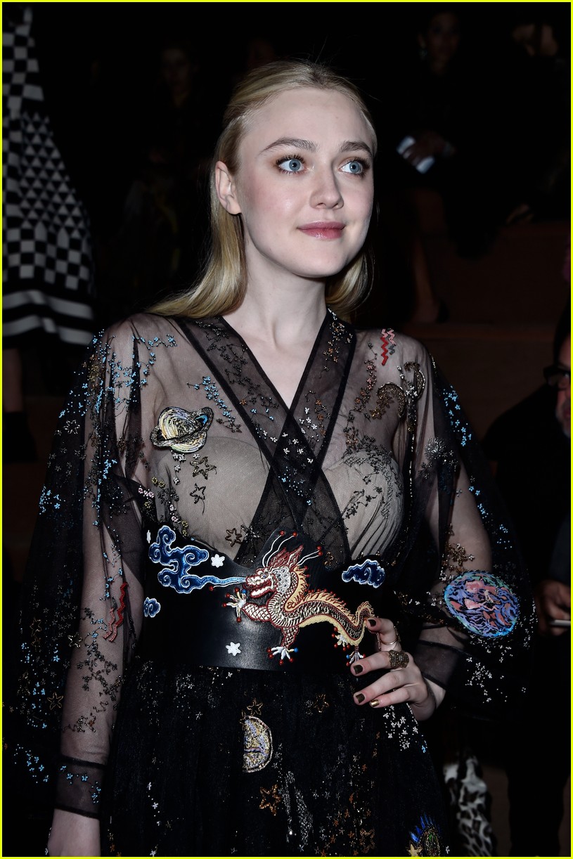 Dakota Fanning Joins Courtney Eaton For Valentino Show!