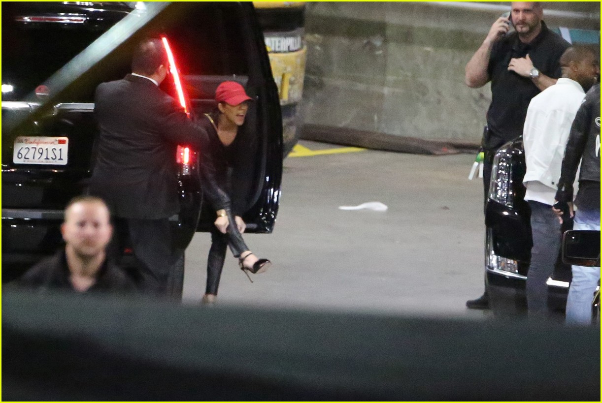 Kylie Jenner & Sisters Step Out for Justin Bieber Concert