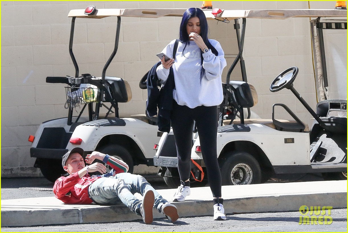 Kylie Jenner Debuts Midnight Blue Hair After Saying Her Hair Is Partially 'Destroyed'