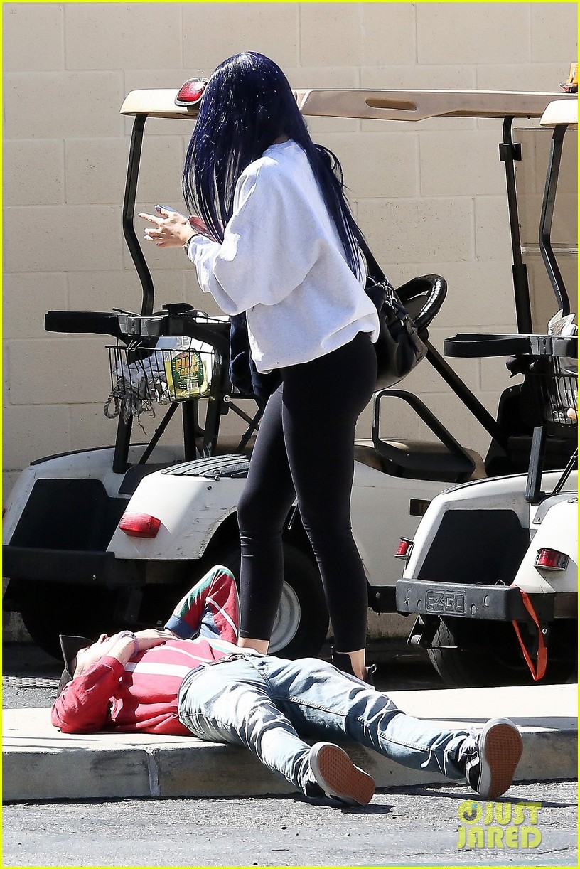 Kylie Jenner Debuts Midnight Blue Hair After Saying Her Hair Is Partially 'Destroyed'