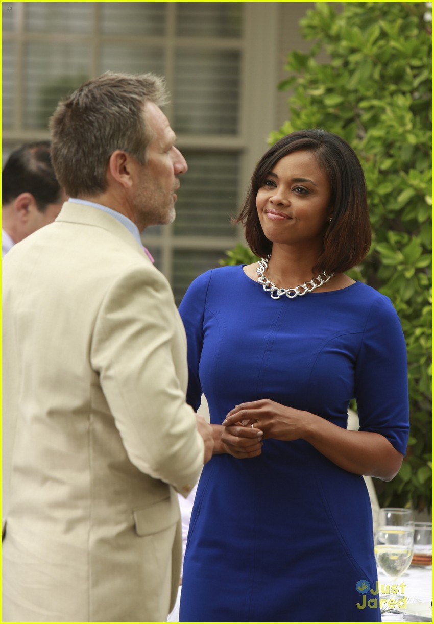 Aubrey Peeples Returns To 'Recovery Road' & Has Big News For Wes On Tonight's Episode