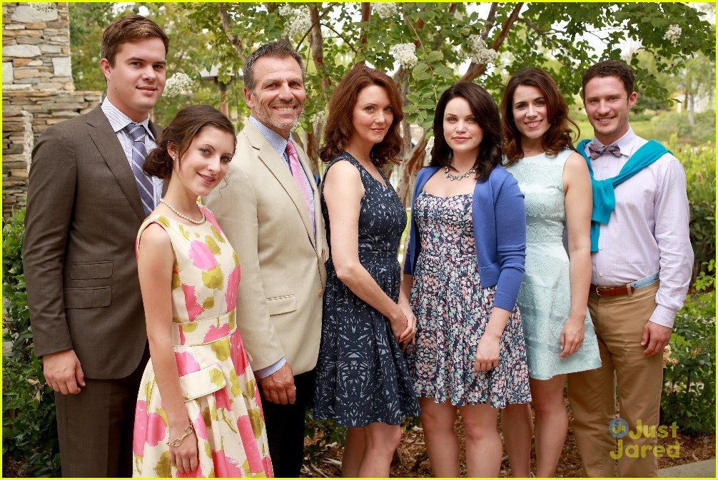 Aubrey Peeples Returns To 'Recovery Road' & Has Big News For Wes On Tonight's Episode