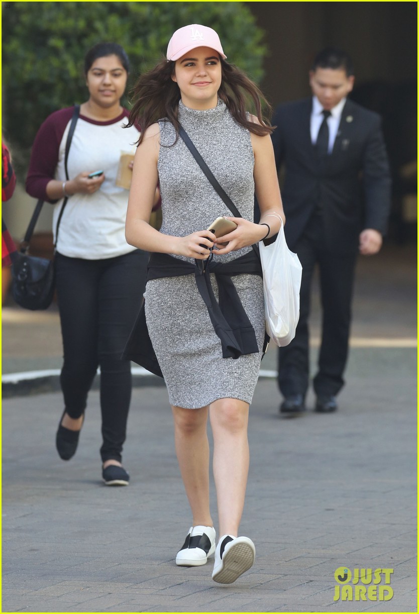 Bailee Madison Gets to Work on 'Once Upon a Time' in Vancouver