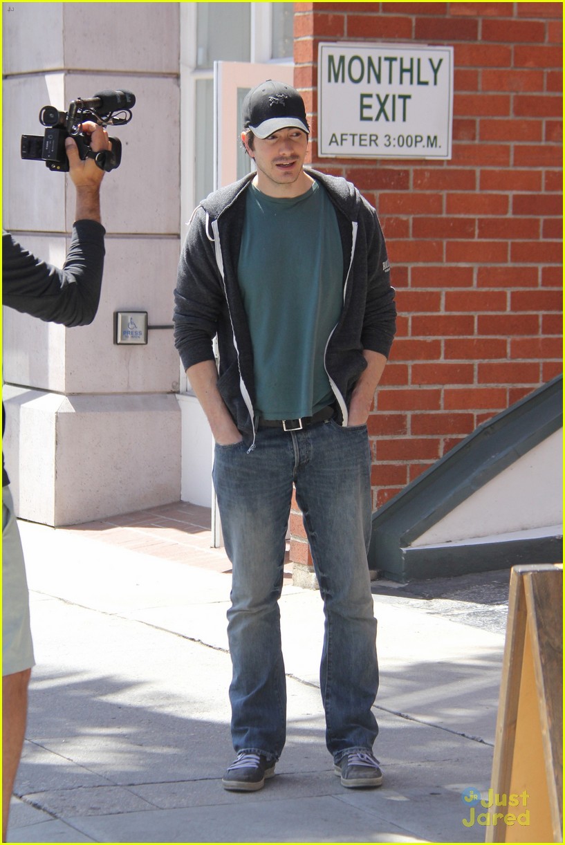Legends of Tomorrow's Brandon Routh Enjoys Day Off in L.A.