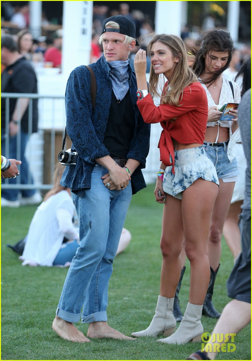 Cody Simpson Hangs With Gorgeous Girls at Coachella 2016