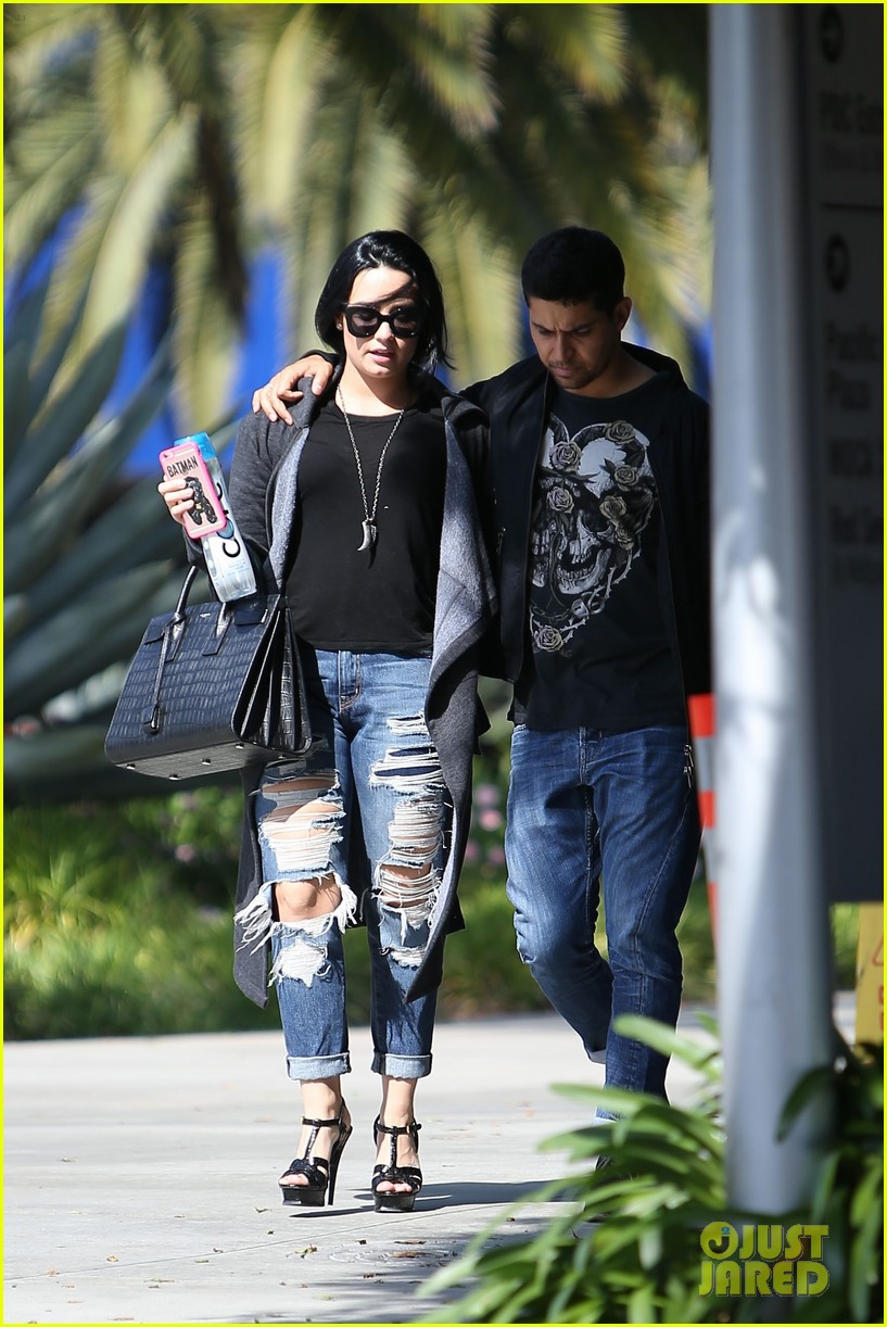 Demi Lovato Spends Time with Boyfriend Wilmer Valdderama After Announcing Miguel Collaboration