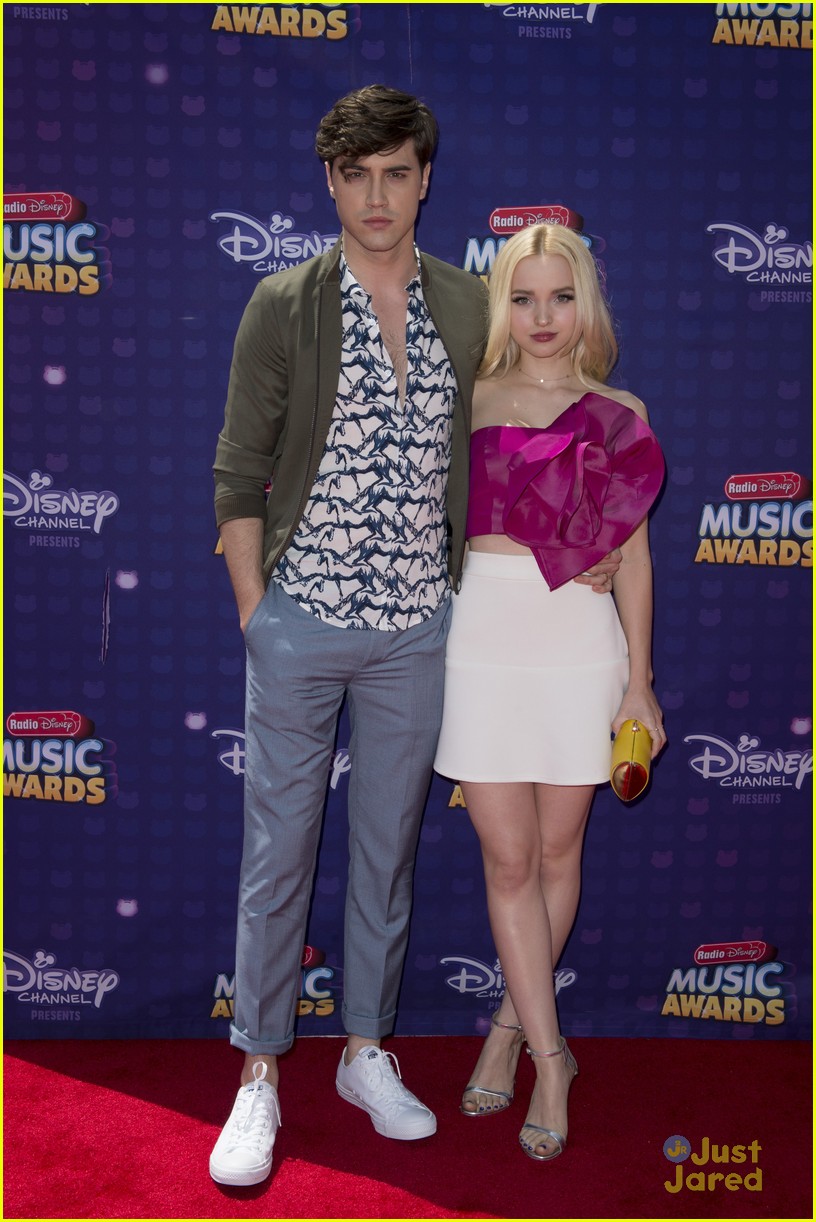 Dove Cameron & Fiance Ryan McCartan Join 'Liv & Maddie' Cast at RDMA 2016