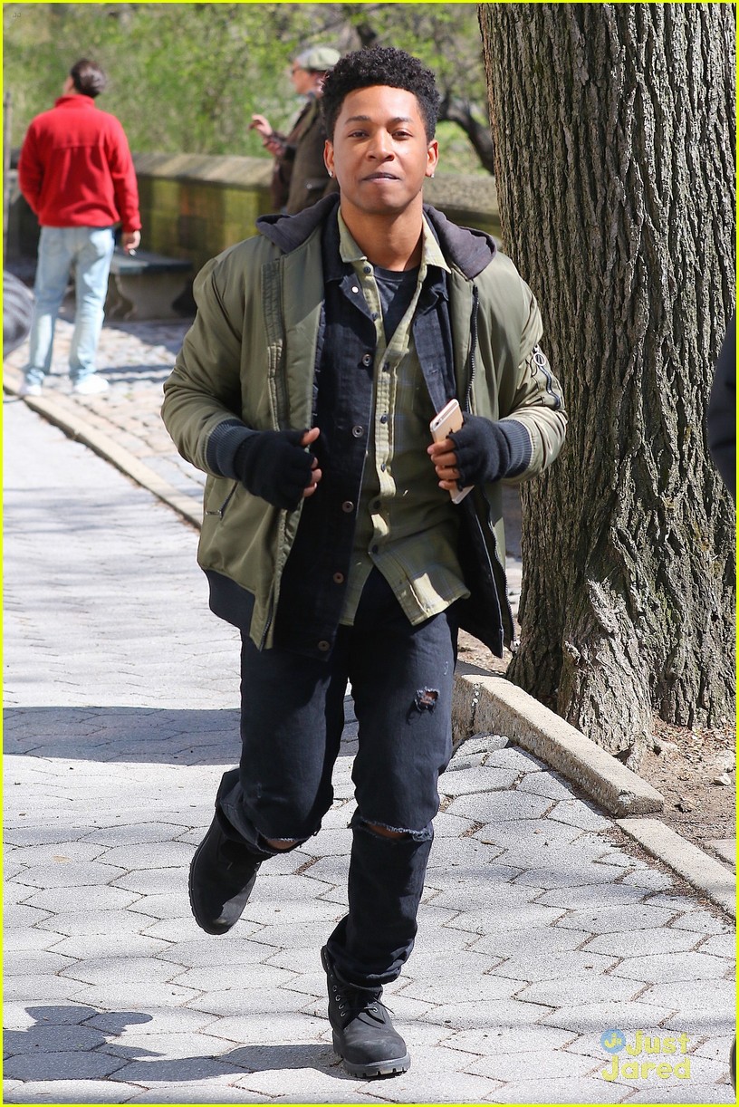 Jacob Latimore Grabs 'Collateral Beauty' Star-Studded Selfie in NYC