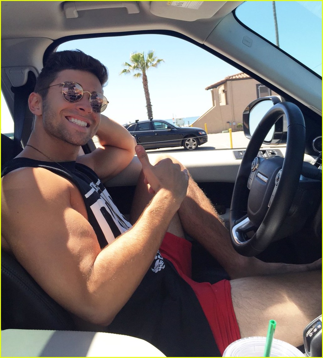 Jake Miller Strips Down In New Instagram Shot