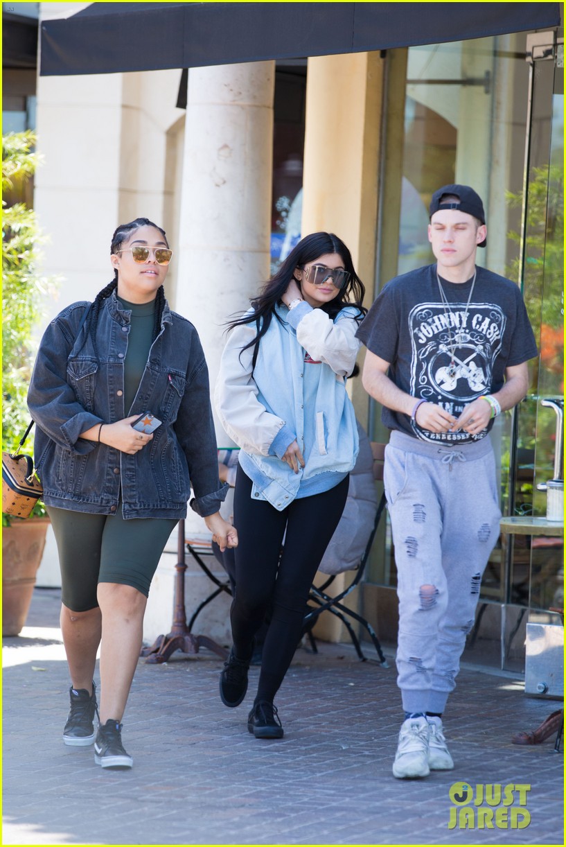 Kylie Jenner Thanks Her Fans For All Their Support