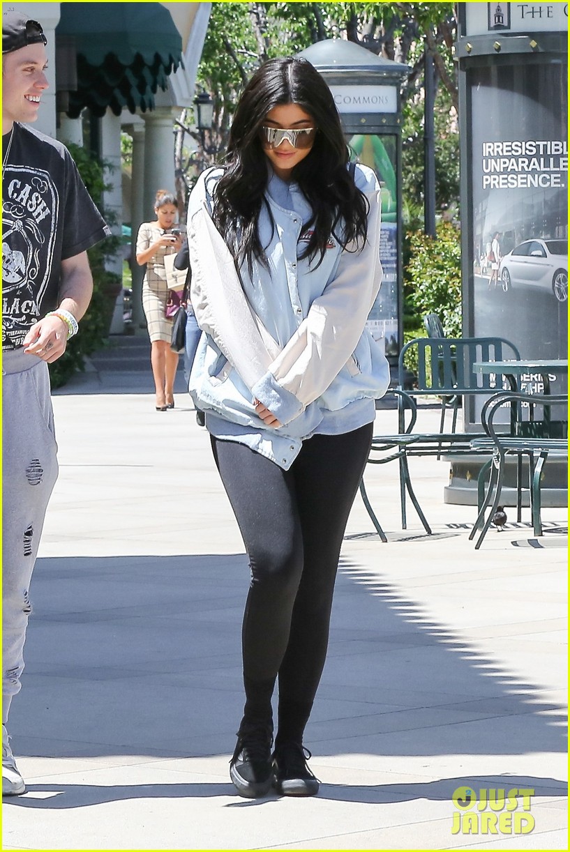 Kylie Jenner Thanks Her Fans For All Their Support