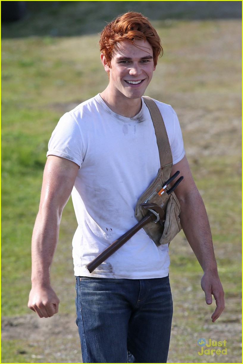 KJ Apa Goes Shirtless on 'Riverdale' Set - See The Pics!