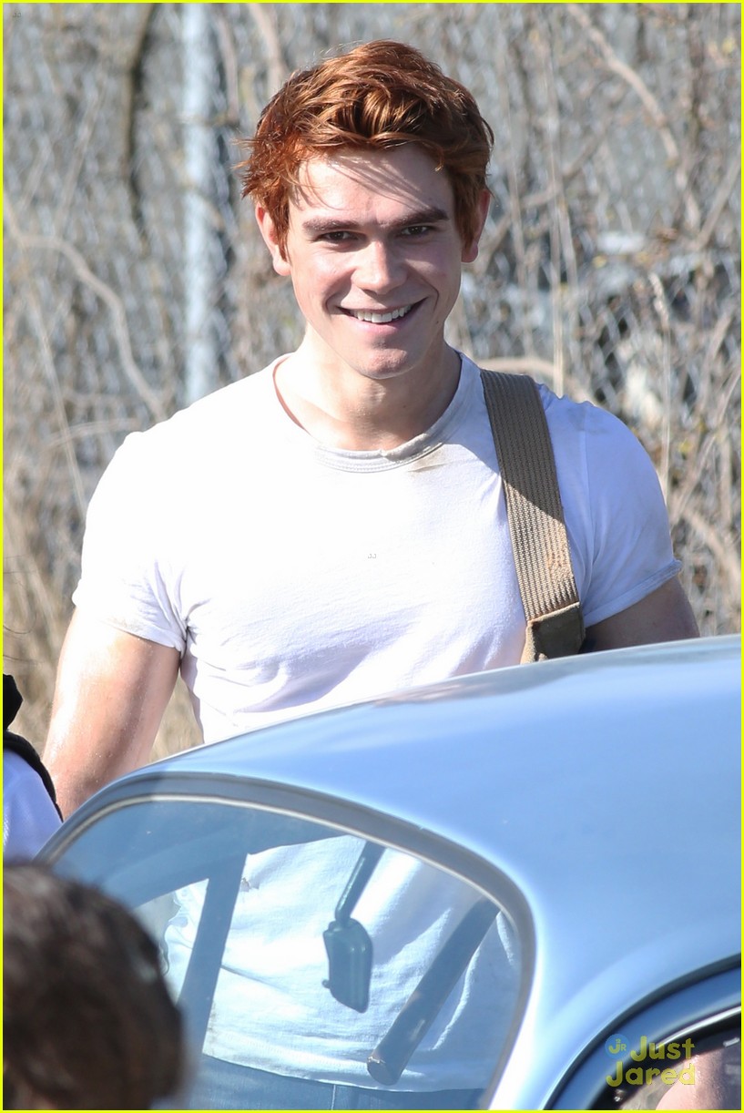 KJ Apa Goes Shirtless on 'Riverdale' Set - See The Pics!