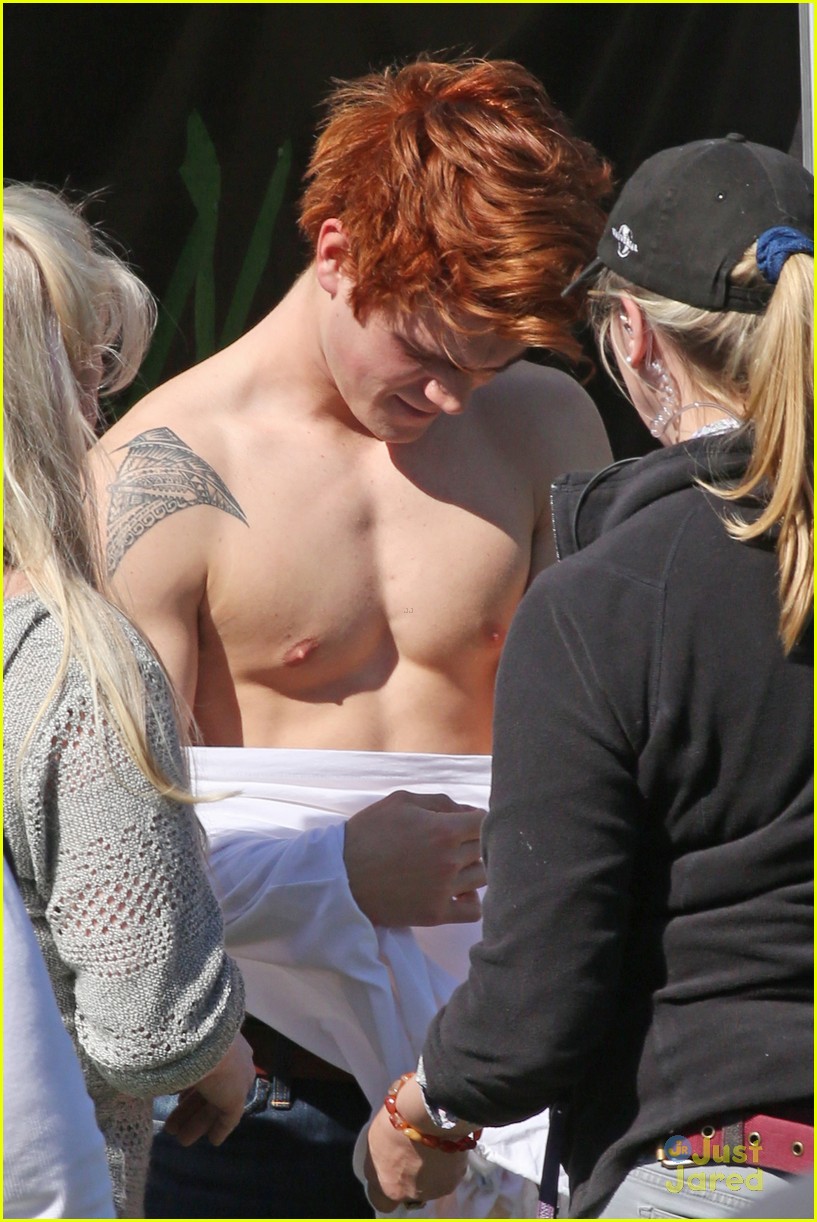 KJ Apa Goes Shirtless on 'Riverdale' Set - See The Pics!