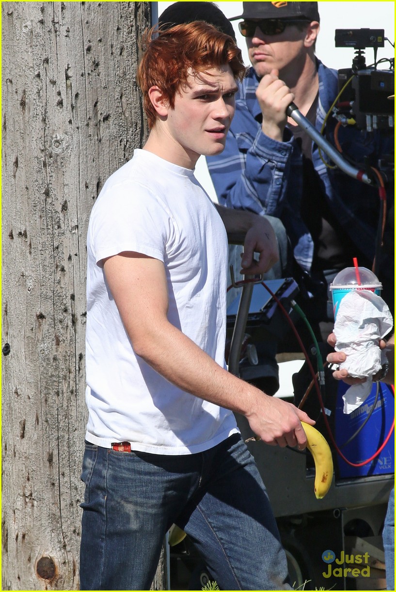 KJ Apa Goes Shirtless on 'Riverdale' Set - See The Pics!