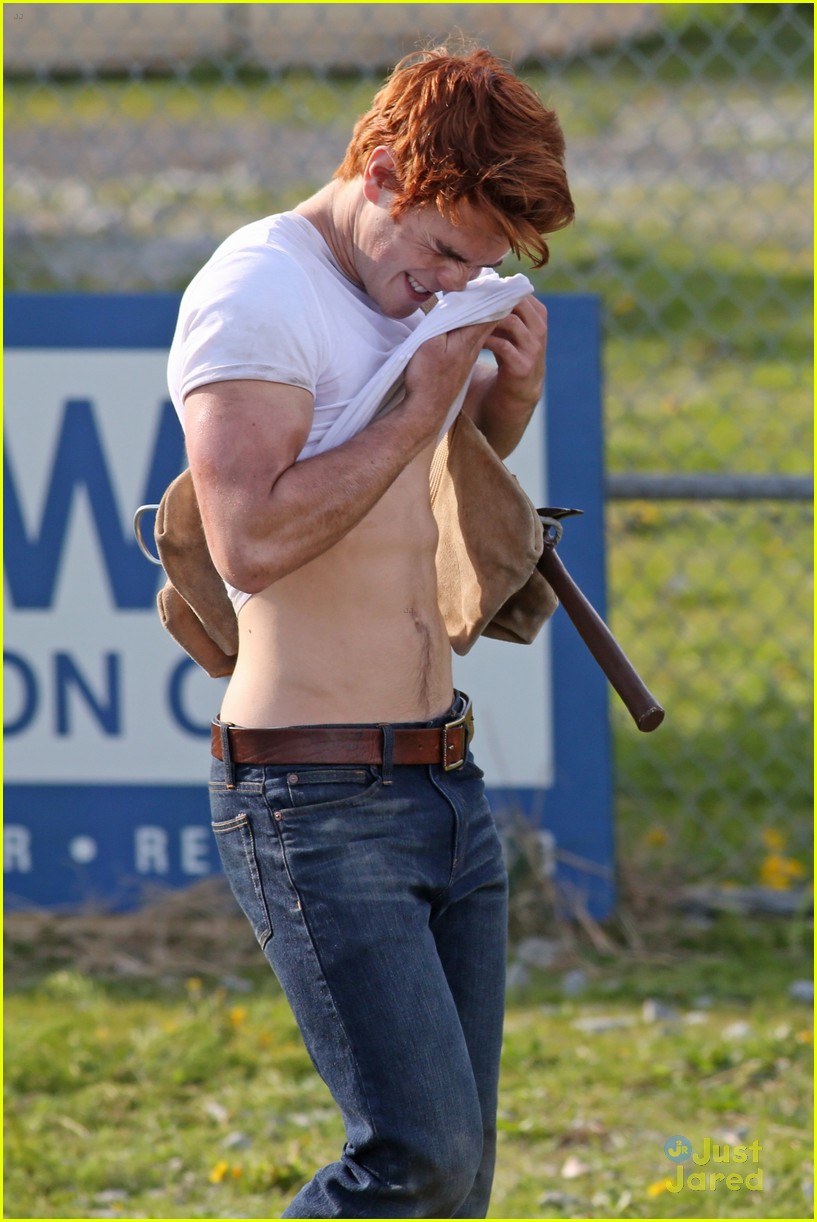 KJ Apa Goes Shirtless on 'Riverdale' Set - See The Pics!