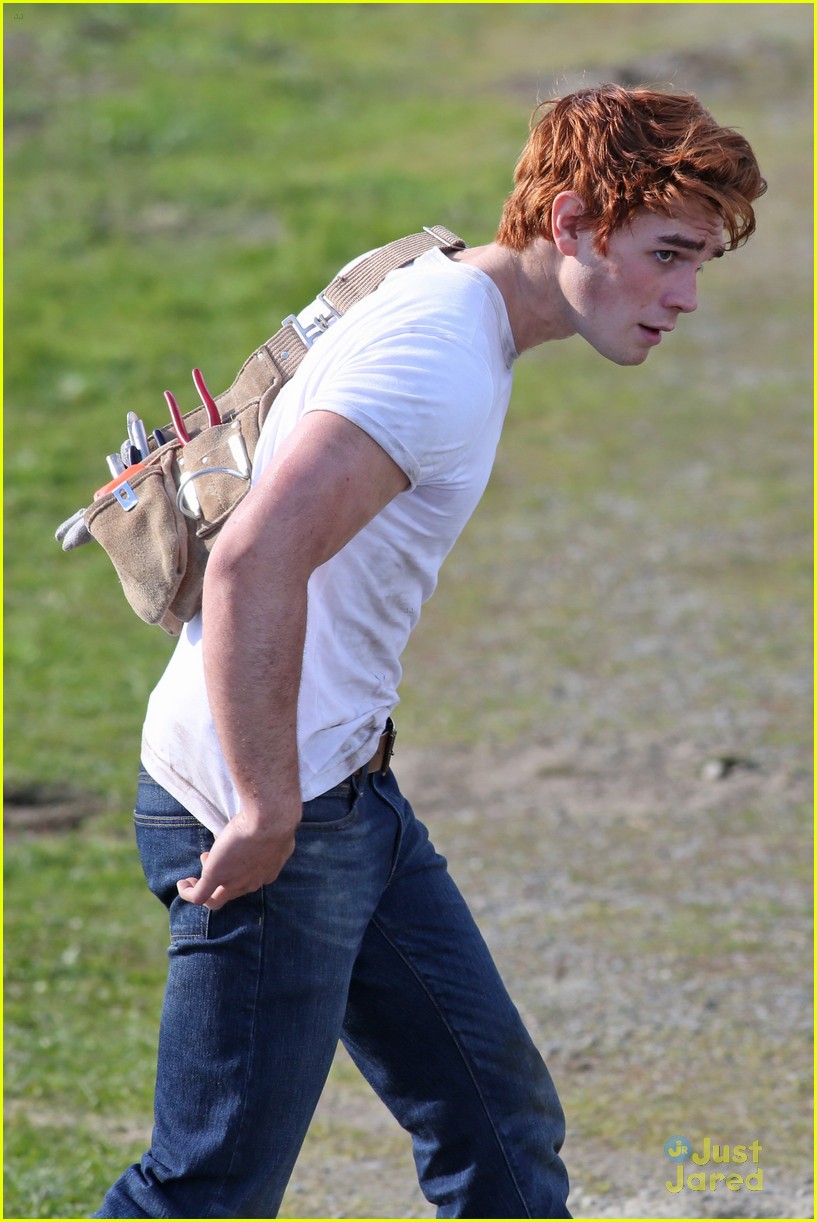 KJ Apa Goes Shirtless on 'Riverdale' Set - See The Pics!