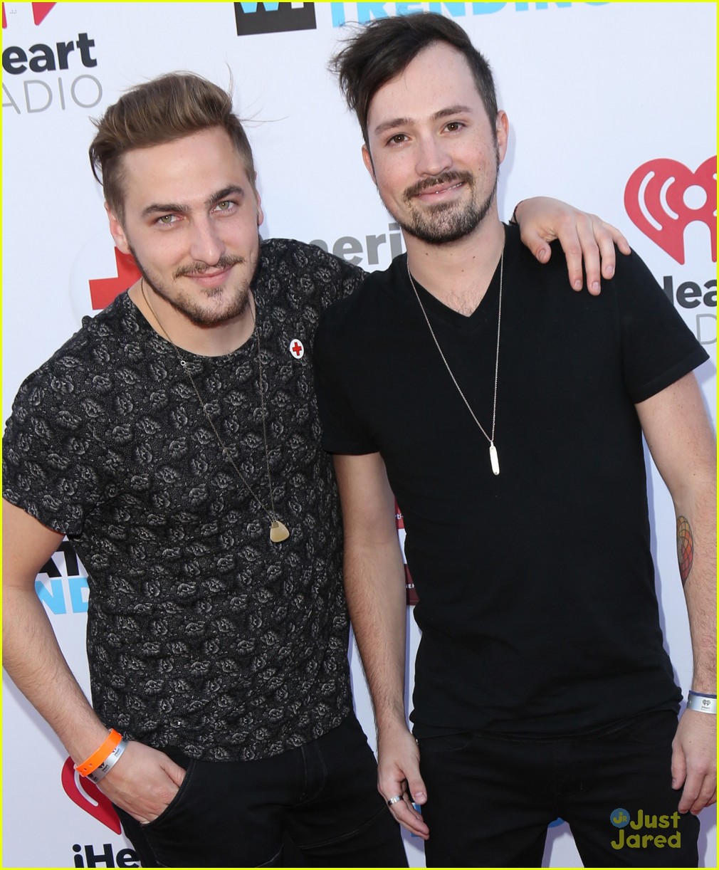 Laura Marano, Jessica Sanchez & James Maslow Raise Monies For American Red Cross at Tubeathon