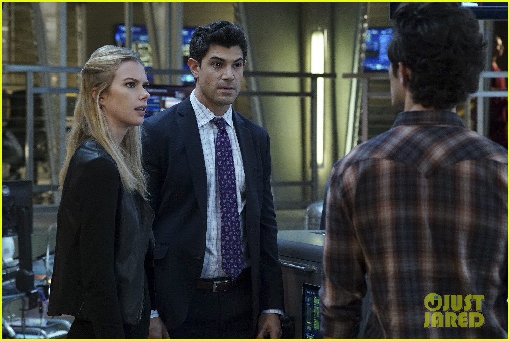 Logan Paul Guest Stars on Tonight's 'Stitchers'