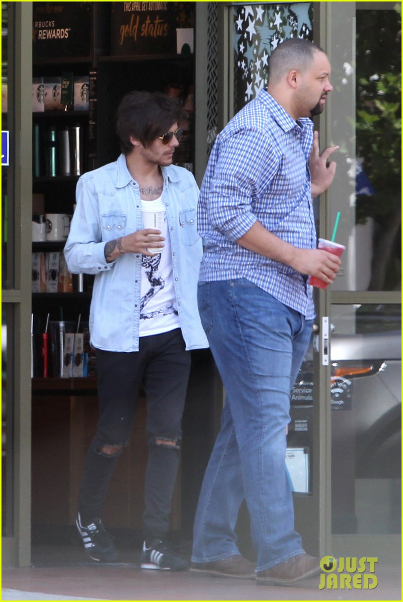 Louis Tomlinson's Mom Posts Adorable Photos of Freddie