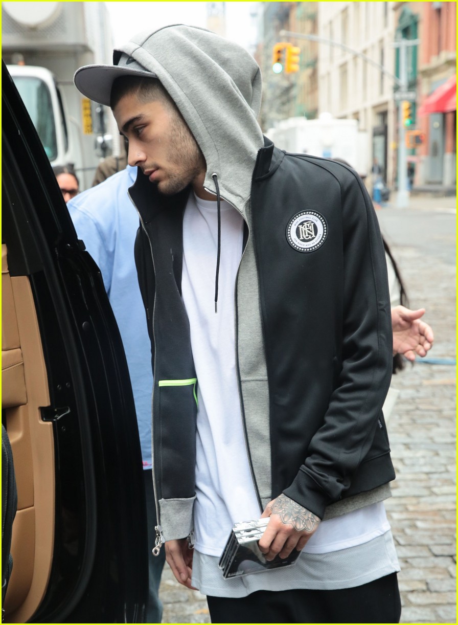 Zayn Malik Finds a Fan in Ryan Reynolds With Funny 'Deadpool' Twitter Convo