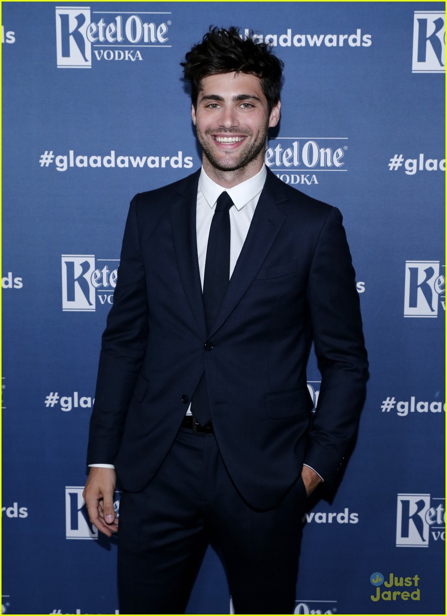 Matthew Daddario & Michael J. Willett Step Out For GLAAD Awards 2016