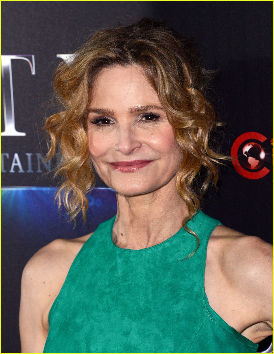 Hailee Steinfeld Says New Movie 'Edge of Seventeen' is 'So Honest'