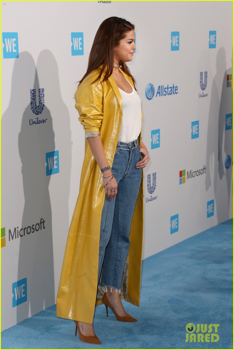 Selena Gomez is a WE Day Cali Beauty!