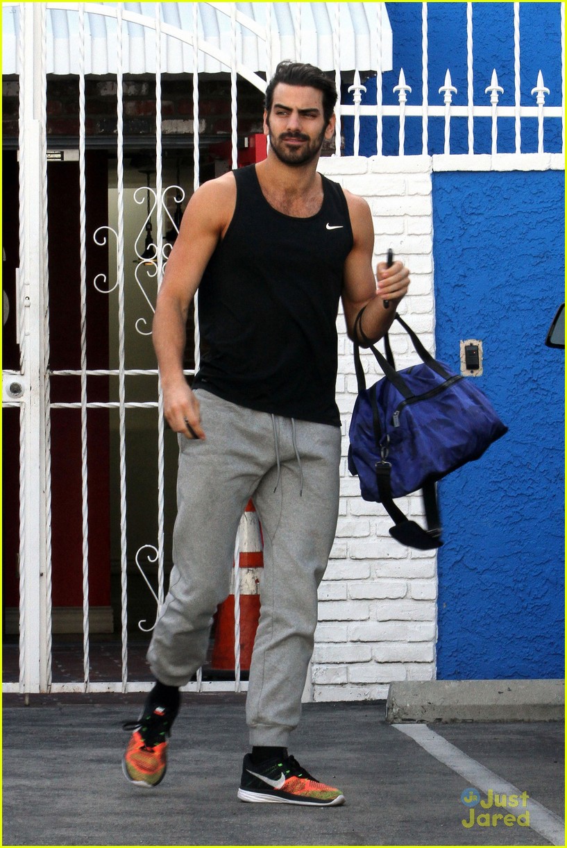Sharna Burgess Meets Tyra Banks During Dance Practice With Nyle DiMarco