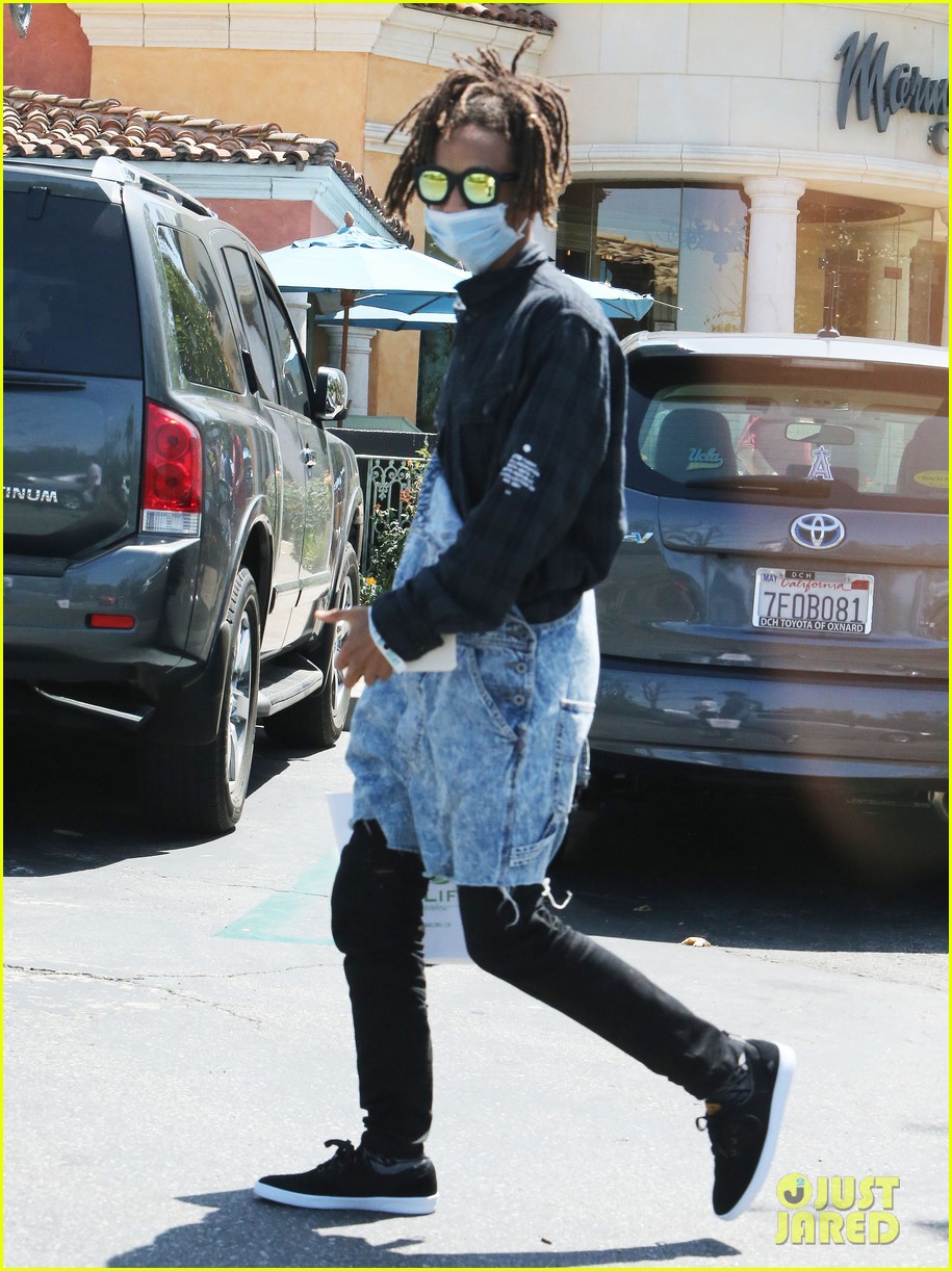 Jaden Smith Keeps His Face Covered with a Medical Mask