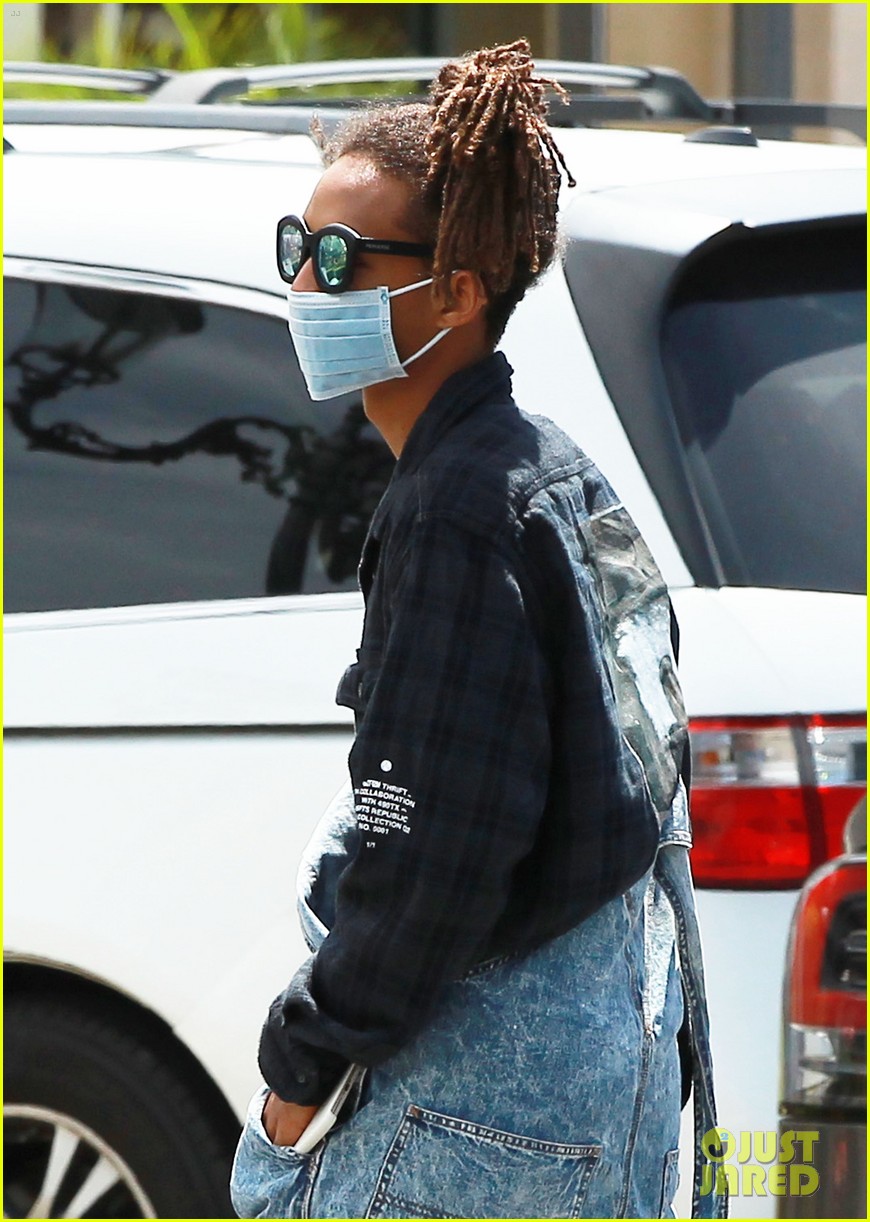 Jaden Smith Keeps His Face Covered with a Medical Mask