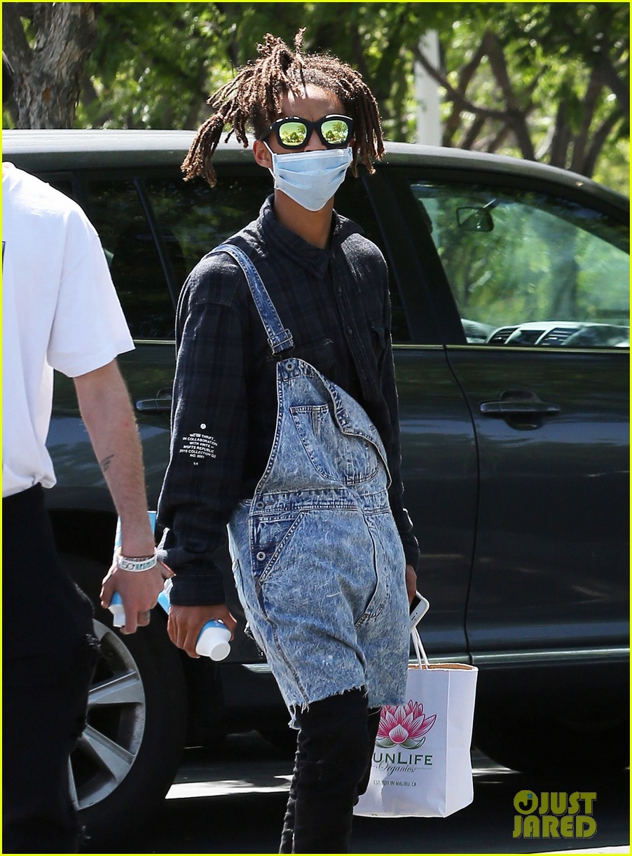 Jaden Smith Keeps His Face Covered with a Medical Mask