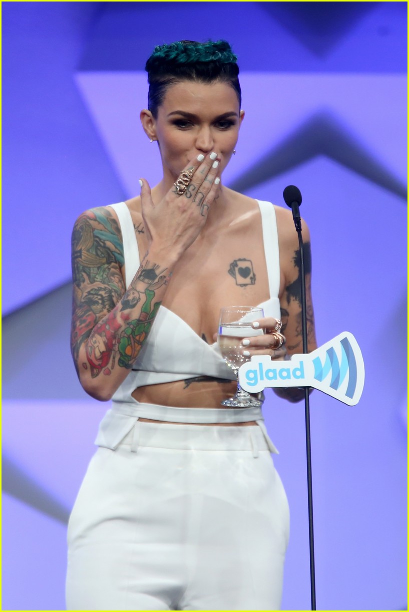 Taylor Swift Honors Ruby Rose at GLAAD Media Awards 2016