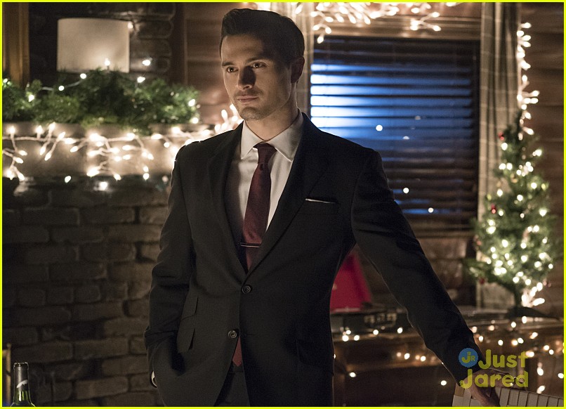 Bonnie & Enzo Go On Romantic Date on 'The Vampire Diaries' Tonight