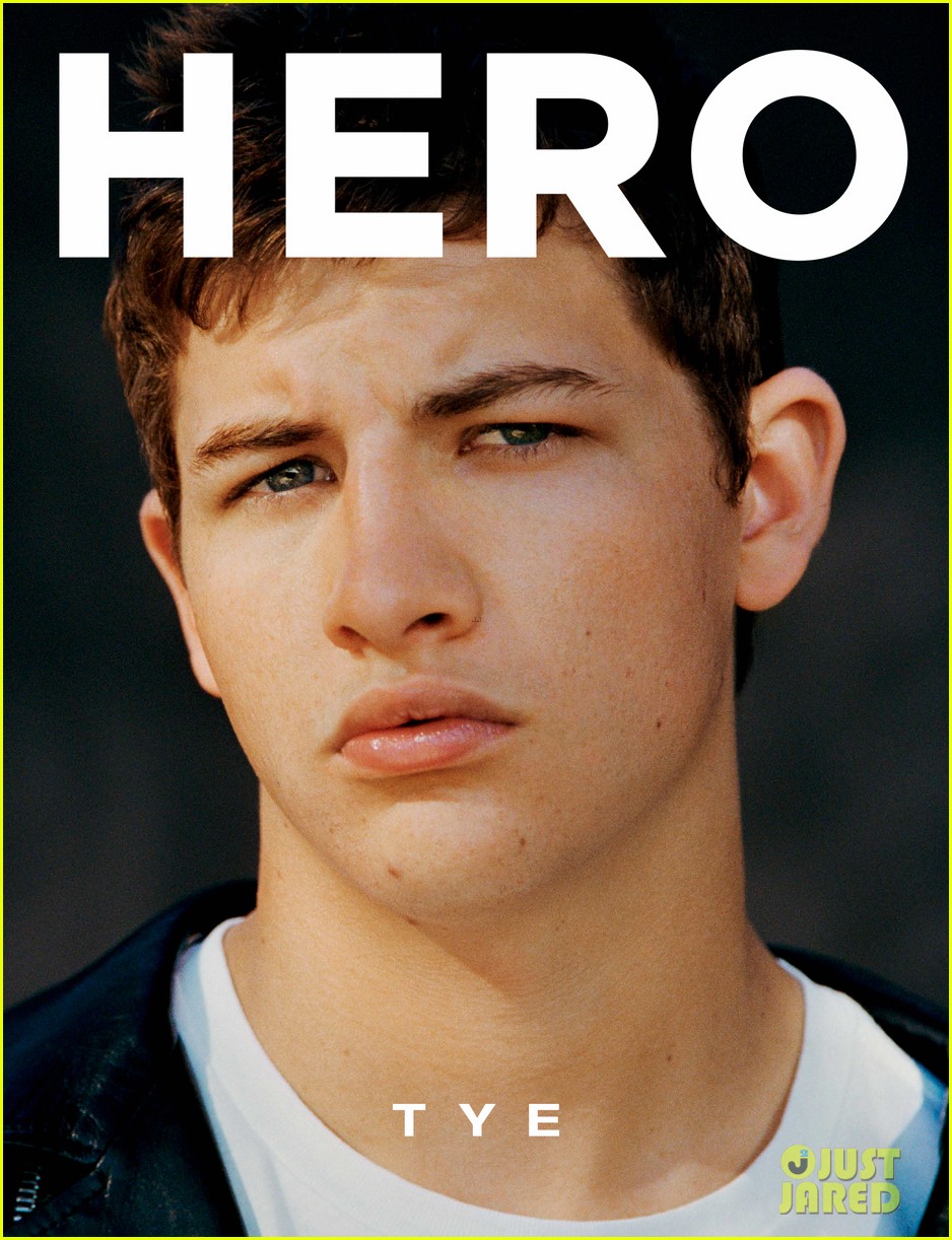 Tye Sheridan Looks Hot Shirtless for 'Hero' Magazine Cover Story