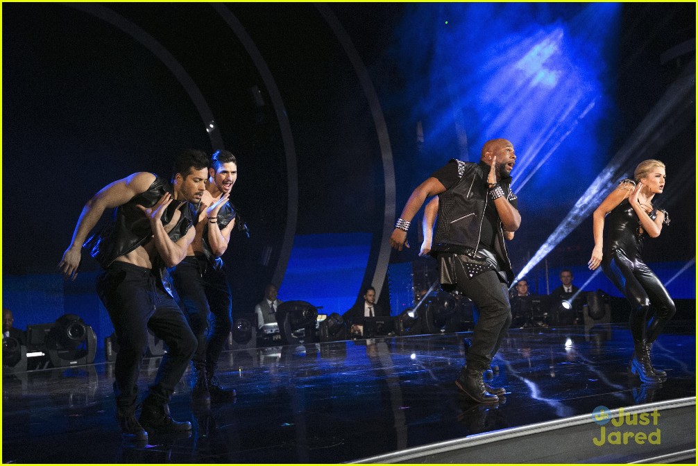 Lindsay Arnold & Wanya Morris Celebrate Their First 10's on DWTS