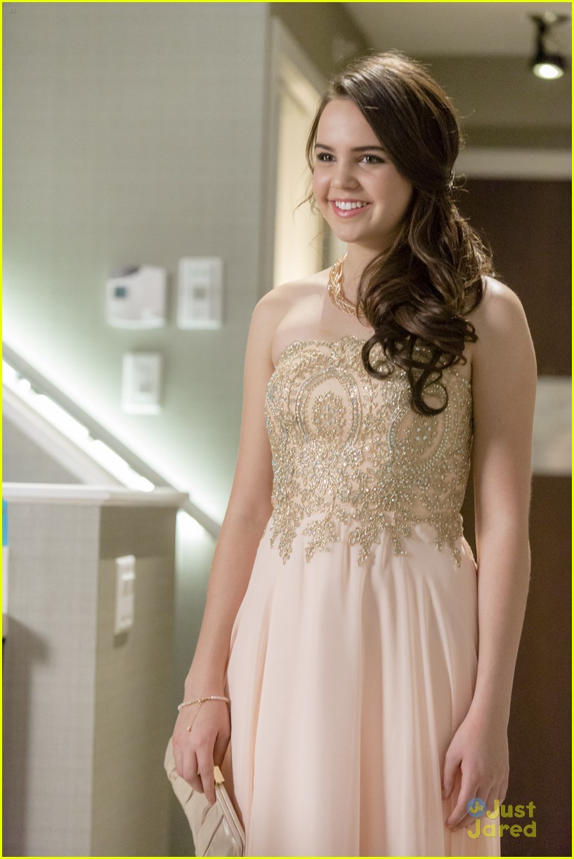 Bailee Madison Goes To Prom In Hallmark Channel's 'Date With Love'