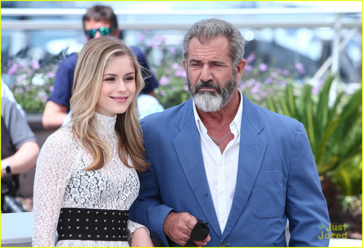 Erin Moriarty Dances With Mel Gibson At 'Blood Father' Photo Call in Cannes