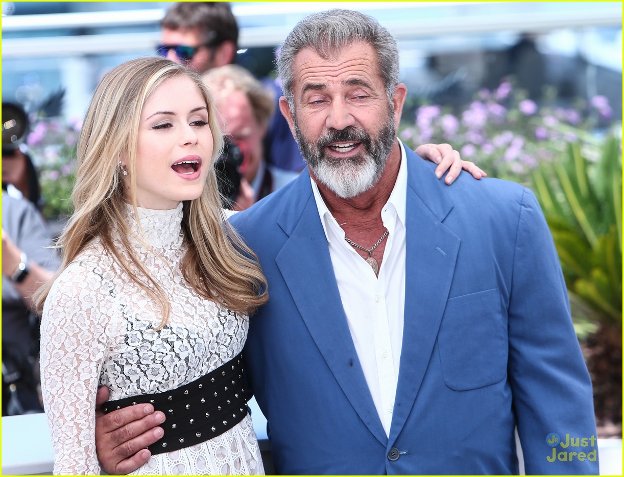 Erin Moriarty Dances With Mel Gibson At 'Blood Father' Photo Call in Cannes
