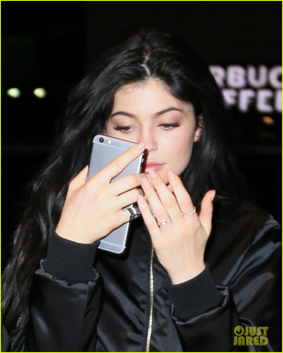 Kendall & Kylie Jenner Grab Dinner Together Before Met Gala 2016